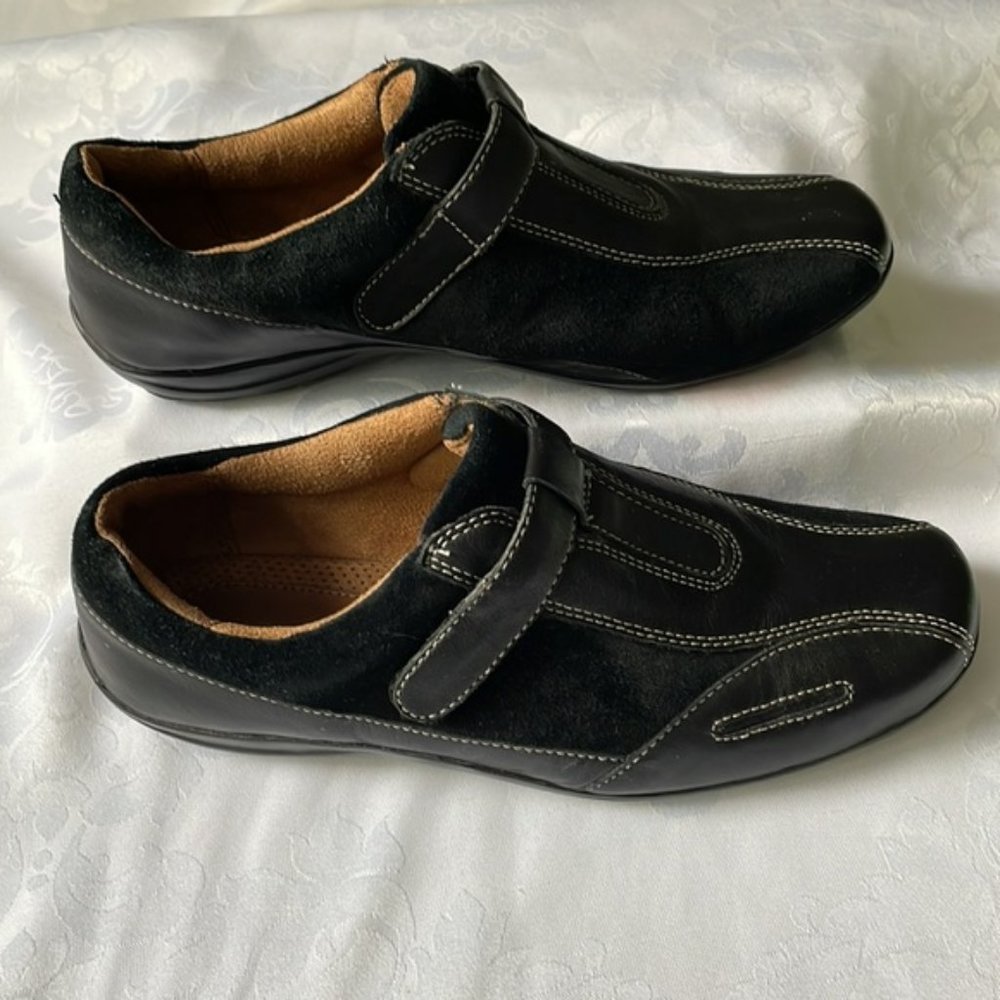 Nateralizer black suede and leather comfortable shoe Valcro closure Sz